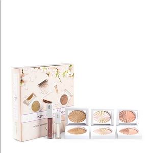 New! OFRA x Samantha March collection